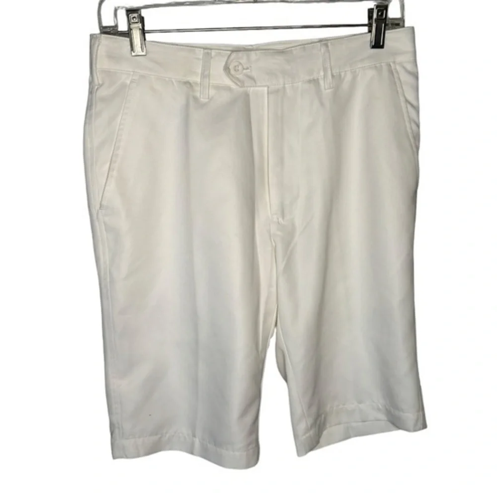 Bugatchi White Flat Front Shorts Size 30 Style # LX62000B425 NWT